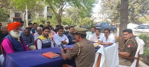 हरदोई23फरवरी25*पिहानी कोतवाली में होली व रमजान पर सौहार्द्र के मद्देनजर प्रशासन ने की बैठक