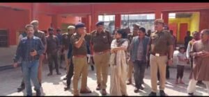 बहराइच24फरवरी25*आगामी त्यौहारों को लेकर डीएम व एसपी ने किया भ्रमण।