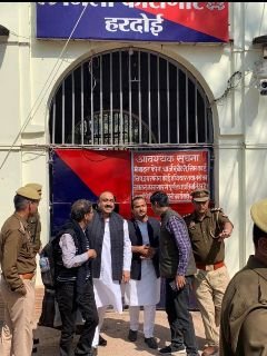 हरदोई25फरवरी25*पूर्व विधायक अब्दुल्ला आजम खान आज जिला कारागार से रिहा हो गए हैं.* हरदोई25फरवरी25*पूर्व विधायक अब्दुल्ला आजम खान आज जिला कारागार से रिहा हो गए हैं.*