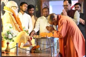 गोरखपुर25फरवरी25*CM योगी ने गोरखनाथ मंदिर में की पूजा अर्चना!!*