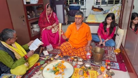 पूर्णियां बिहार 26 फरवरी 25* विधायक विजय खेमका ने सुख समृद्धि प्रार्थना की। पूर्णियां बिहार 26 फरवरी 25* विधायक विजय खेमका ने सुख समृद्धि प्रार्थना की।