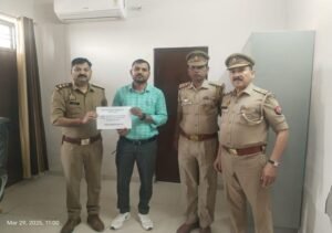 मथुरा 29 मार्च 2025* आवेदक की ठगी गई धनराशि 74000/- रु0 आवेदक के खाते में वापस कराये गये ।*