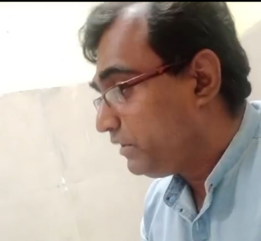 लखीमपुर खीरी01मार्च25*जिला अस्पताल के असिस्टेंट प्रोफेसर ने मरीजो से हो रही अवैध वसूली को लेकर उठायी आवाज। लखीमपुर खीरी01मार्च25*जिला अस्पताल के असिस्टेंट प्रोफेसर ने मरीजो से हो रही अवैध वसूली को लेकर उठायी आवाज।
