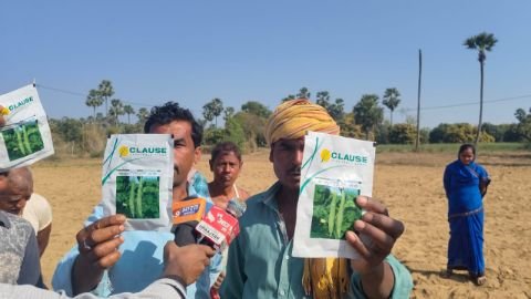 भागलपुर04मार्च25*एच एम क्लोज कंपनी का बीज लेकर किसान हुए परेशान खेत रह गया सुना सुना