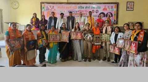 मथुरा 8 मार्च 2025 भाजपा कार्यकर्ताओं ने मनाया महिला दिवसः