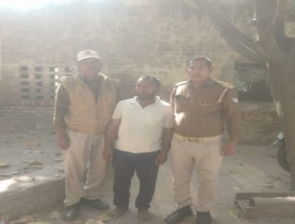 मथुरा12मार्च25* वाँछित अभियुक्त को किया गिरफ्तार मथुरा12मार्च25* वाँछित अभियुक्त को किया गिरफ्तार