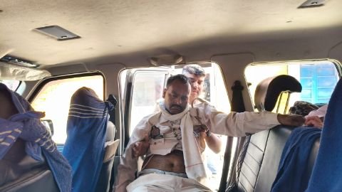 कौशाम्बी14मार्च25*पी.आर.वी.जवान को बाइक सवार ने मारी जोरदार टक्कर बाइक सवार व चालक सहित गंभीर रूप से घायल*