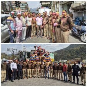 नैनीताल15मार्च25*ड्यूटी में रंग होली में खुशी पुलिस मुखिया प्रहलाद मीणा संग पुलिस कर्मियों का होली जश्न!