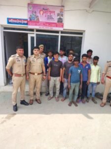 मथुरा 15 मार्च 2025* होली में रंग गुलाल लगाने व मिलन समारोह में मारपीट करने वाले 09 अभियुक्त गिरफ्तार