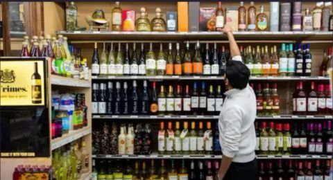 वाराणसी16मार्च25*होली पर लोग गटक गए 25 करोड़ की शराब:*