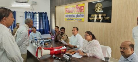 कानपुर देहात 17 मार्च 2025**जिलाधिकारी ने संपूर्ण समाधान दिवस अंतर्गत तहसील सिकन्दरा में सुनी समस्याएं।* कानपुर देहात 17 मार्च 2025**जिलाधिकारी ने संपूर्ण समाधान दिवस अंतर्गत तहसील सिकन्दरा में सुनी समस्याएं।*