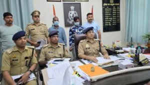 लखनऊ19मार्च25*नगराम थाना क्षेत्र में तीन दिन पहले महिला की हुयी हत्या का खुलासा,आरोपी पति व साथी गिरफ्तार