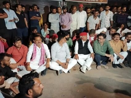 अयोध्या23मार्च25*लंबे समय बाद प्रशासन बैकफुट पर, कराएगा मजिस्ट्रेट जांच अयोध्या23मार्च25*लंबे समय बाद प्रशासन बैकफुट पर, कराएगा मजिस्ट्रेट जांच