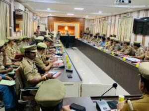 उन्नाव23मार्च25*त्योहारों को मद्देनजर रखते हुए पुलिस अधीक्षक द्वारा समस्त पुलिस प्रशासन के साथ गोष्ठी की गई। उन्नाव23मार्च25*त्योहारों को मद्देनजर रखते हुए पुलिस अधीक्षक द्वारा समस्त पुलिस प्रशासन के साथ गोष्ठी की गई।