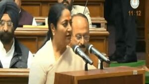 नई दिल्ली24मार्च25*आप सरकार में बसों में आई कमी,हुआ घाटा,सीएम रेखा ने विधानसभा में पेश की डीटीसी कैग रिपोर्ट*