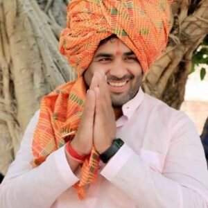 मथुरा24मार्च25*पार्षद हनुमान पहलवान बने यूपी केसरी 2 लाख 51,000 की नकदी के साथ मिला प्रशस्ति पत्र