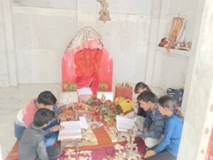 रायबरेली25मार्च2025*मूड़ा वीर बाबा मंदिर पर होगा जवाबी कीर्तन का आयोजन