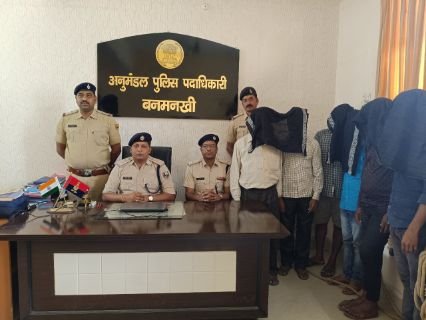 पूर्णिया बिहार 26 मार्च25* सरसी थाना द्वारा पुलिस पर हमला करने वाले 6 अभियुक्तों को किया गया गिरफ्तार।