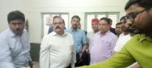 लखनऊ27मार्च2025*मुख्य निर्वाचन अधिकारी ने डीएम के साथ ईवीएम वेयरहाउस का निरीक्षण किया।