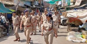 झाँसी28मार्च25*अलविदा जुमा की नमाज के दृष्टिगत पुलिस ने किया पैदल गश्त