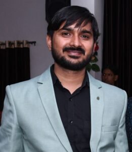 हमीरपुर31मार्च25*ऋषभ दीक्षित जी ने आईएएस का मेन्स क़्वालिफाई करके जिले का नाम रोशन किया।