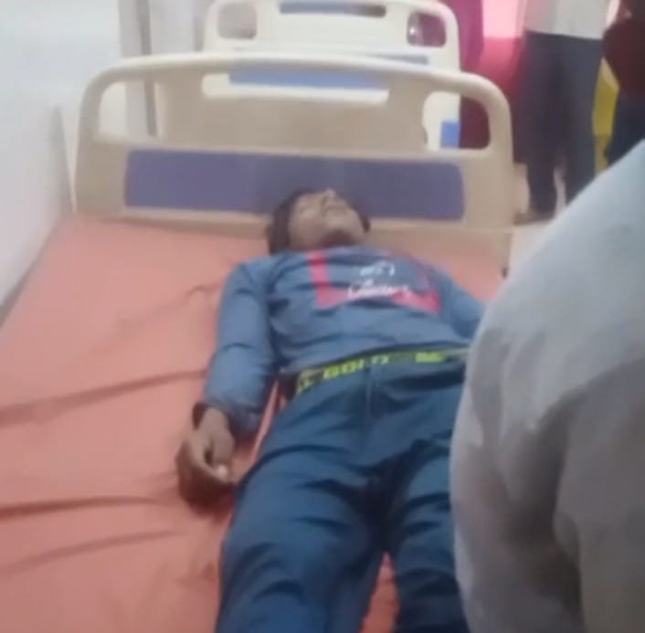 हरदोई07अप्रैल25*हरदोई में दर्दनाक हादसाः नहर में भैंस को पानी पिलाते समय 17 साल के युवक की डूबकर मौत हरदोई07अप्रैल25*हरदोई में दर्दनाक हादसाः नहर में भैंस को पानी पिलाते समय 17 साल के युवक की डूबकर मौत