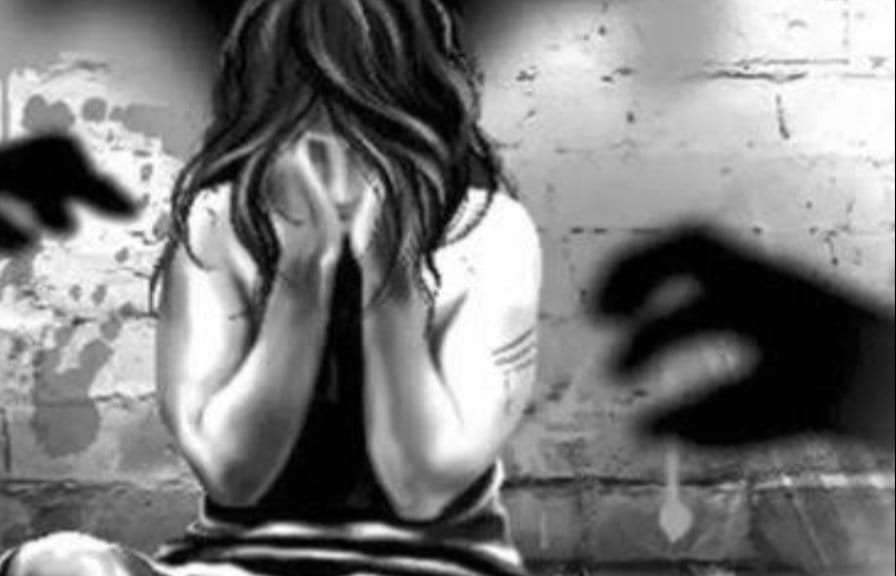 कानपुर नगर09अप्रैल25*बनारस के बाद अब कानपुर*4 दरिंदो ने रात भर लड़की को नोचा* कानपुर नगर09अप्रैल25*बनारस के बाद अब कानपुर*4 दरिंदो ने रात भर लड़की को नोचा*