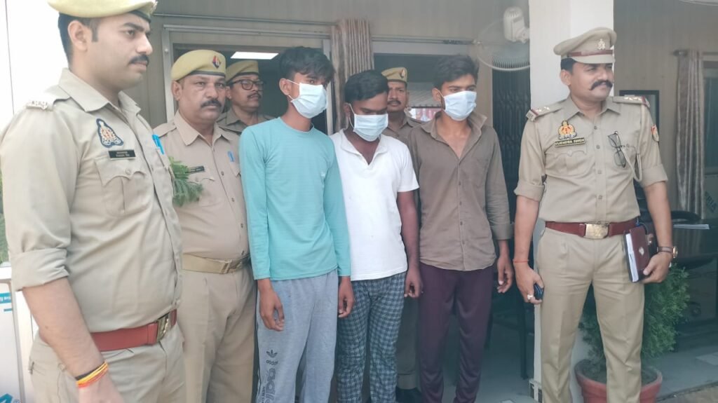 कौशाम्बी12अप्रैल25*दोस्त और चचेरे भाई के साथ मिलकर भांजे ने की थी मामा की हत्या*