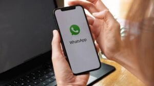नई दिल्ली13अप्रैल25WhatsApp Down: डाउन हुआ व्हाट्सएप, यूजर्स को मैसेज भेजने में आ रही दिक्कत*