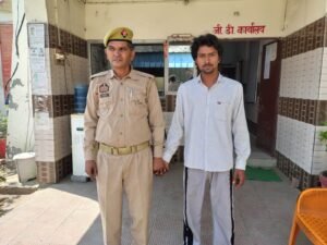 मथुरा 13 अप्रैल 2025*थाना कोसीकलां पुलिस द्वारा एक नफर अभियुक्त को अवैध चाकू के साथ किया गिरफ्तार ।*