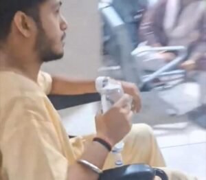 प्रयागराज13अप्रैल25*प्रयागराज से बड़ी खबर कॉल गर्ल के साथ पिता को पकड़ा, बेटे को मारी गोली