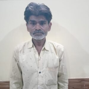 मथुरा14 अप्रैल 25शराब सहित एक अभियुक्त को किया गया गिरफ्तार