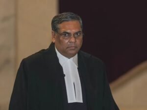 नई दिल्ली16अप्रैल25*CJI संजीव खन्ना ने नए CJI के तौर पर जस्टिस गवई का नाम कानून मंत्रालय को भेजा