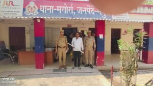 मथुरा 16 अप्रैल 2025*थाना मगोर्रा पुलिस द्वारा वांछित अभियुक्त को किया गया गिरफ्तार