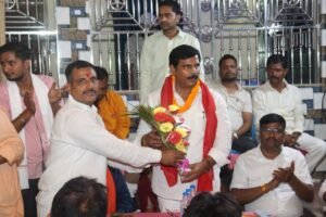 पूर्णिया बिहार 18 अप्रैल 25* वीर कुंवर विजयोत्सव समारोह को सफलता सुनिश्चित करने हेतु पूर्व सांसद आनंद मोहन भवानीपुर प्रखंड में