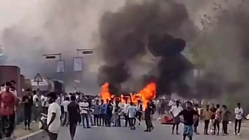 मुर्शिदाबाद20अप्रैल25 हिंसा में पिता-पुत्र की हत्या मामले में जियाउल शेख गिरफ्तार, मुर्शिदाबाद20अप्रैल25 हिंसा में पिता-पुत्र की हत्या मामले में जियाउल शेख गिरफ्तार,