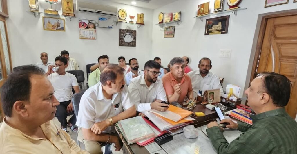 सहारनपुर21अप्रैल25/भाजपा नगर विधायक राजीव गुम्बर की जन सुनवाई*