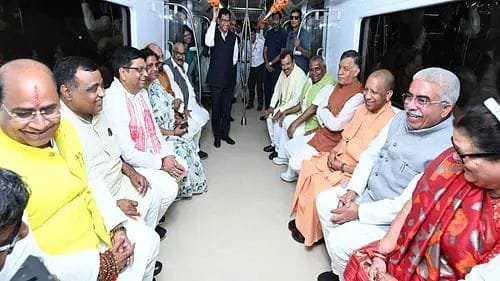 लखनऊ21अप्रैल25*मेट्रो में बैठते ही सीएम विधायकों से बोले- टिकट-टिकट, MLA ने दिया ये शानदार जवाब...