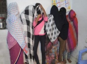 काशीपुर21अप्रैल25*दो अलग-अलग जगहों पर छापेमारी कर सेक्स रैकेट का भंडाफोड़ किया।