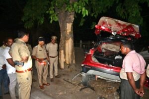 यूपी : 21अप्रैल25 दूल्हे के 3 भाइयों सहित 6 लोगों की मौत हुई