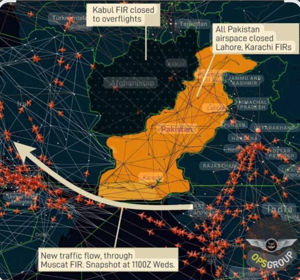 नई दिल्ली24अप्रैल25मोदी के एक्शन से बौखलाया पाकिस्तान, भारतीय एयरलाइंस के लिए बंद किया एयरस्पेस*