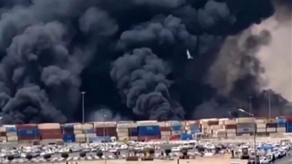 ईरान26अप्रैल25*ईरान में धमाका चार लोगों की मौत,500 लोग घायल*