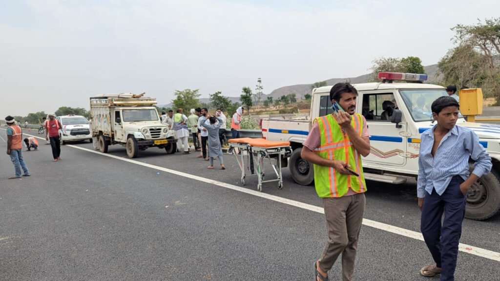 हरियाणा26अप्रैल25 नूंह में एक्सप्रेसवे पर दर्दनाक हादसा, पिकअप ने कार को मारी टक्कर; 6 मजदूरों की मौत*