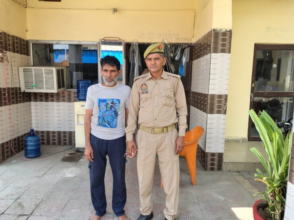 मथुरा 27 अप्रैल 25* एक अभियुक्त को 152 ग्राम नशीला पाउडर सहित किया गिरफ्तार ।*