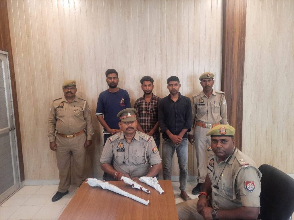 मथुरा 28 अप्रैल 25* *24 घण्टे के अन्दर, गोली मारकर घायल करने वाले 03 अभियुक्तगण को किया गिरफ्तार