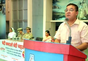 सहारनपुर28अप्रैल25सेंट मैरी एकेडमी में बेटी बचाओ बेटी पढ़ाओ अभियान में छात्र-छात्राओं को किया जागरूक*