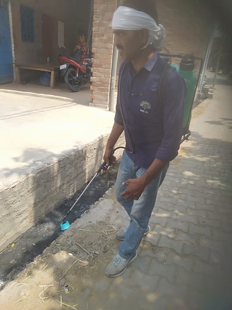 कानपुर देहात 29 अप्रैल 25* संचारी रोग नियंत्रण अभियान के तहत की गयी नालियों की साफ सफाई, कानपुर देहात 29 अप्रैल 25* संचारी रोग नियंत्रण अभियान के तहत की गयी नालियों की साफ सफाई,