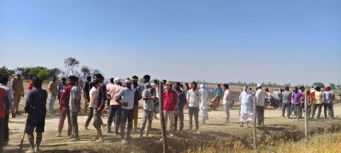 अयोध्या01अप्रैल25*तीन गांव में अज्ञात करणों से लगी आग,आग से घिरे बच्चों को बचाने में एक व्यक्ति गंभीर रूप से जल कर हुआ घायल अयोध्या01अप्रैल25*तीन गांव में अज्ञात करणों से लगी आग,आग से घिरे बच्चों को बचाने में एक व्यक्ति गंभीर रूप से जल कर हुआ घायल