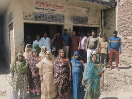 अयोध्या01अप्रैल25*मंदिर, मस्जिद, स्कूल से कुछ दूरी पर शराब का ठेका संचालित,आम जनमानस में भारी आक्रोश