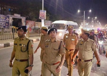 लखनऊ02अप्रैल25*लोकसभा में पेश वक्फ संशोधन बिल को लेकर लखनऊ कमिश्नरेट की दक्षिणी जोन पुलिस एलर्ट